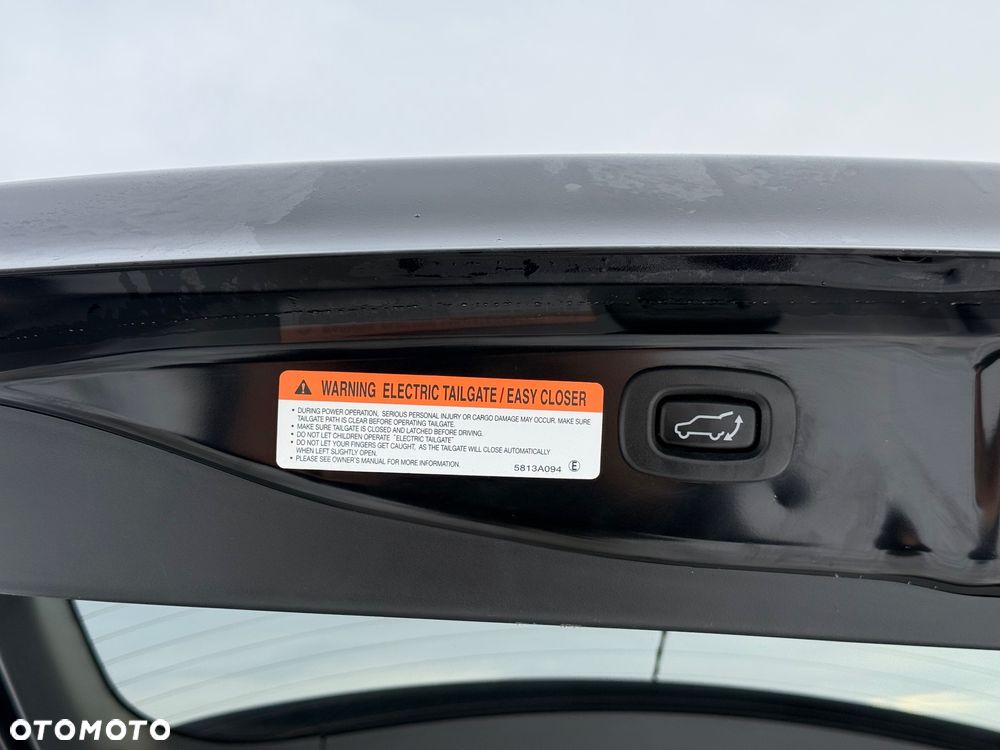 Mitsubishi Outlander 2.0 4WD Top - 20