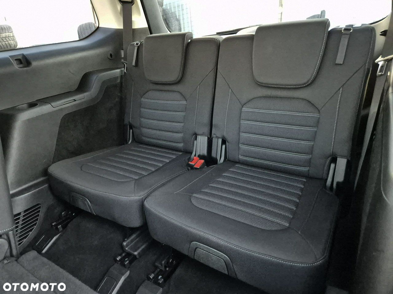 Ford Galaxy - 22