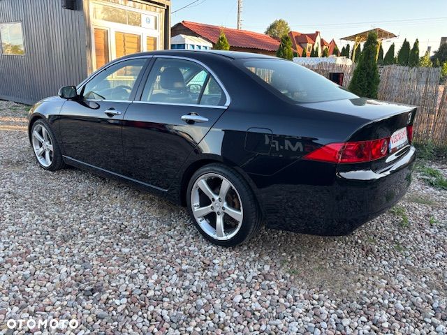 Honda Accord 2.0 Executive - 8