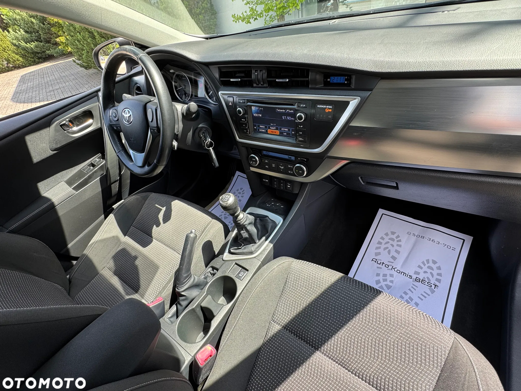 Toyota Auris - 11