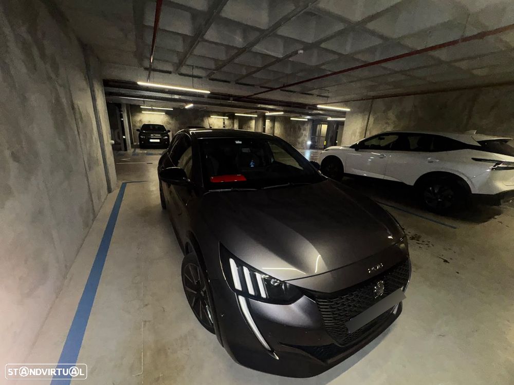 Peugeot 208 1.2 PureTech GT - 10