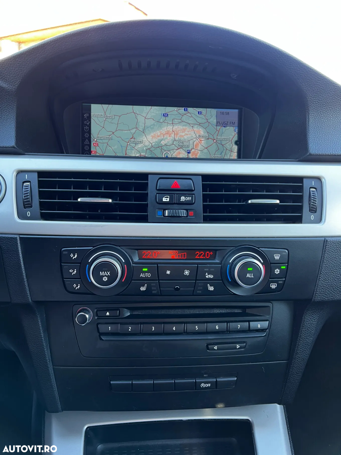 BMW Seria 3 320d DPF Touring - 20