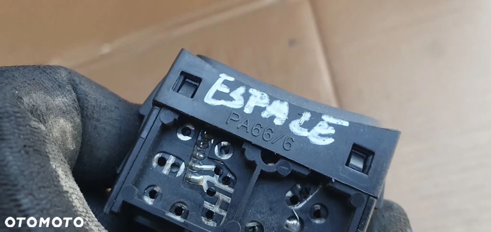 Przełącznik regulacji świateł Renault Espace IV 8200147868 - 8