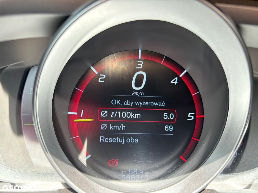 Volvo V40 D2 Kinetic - 25