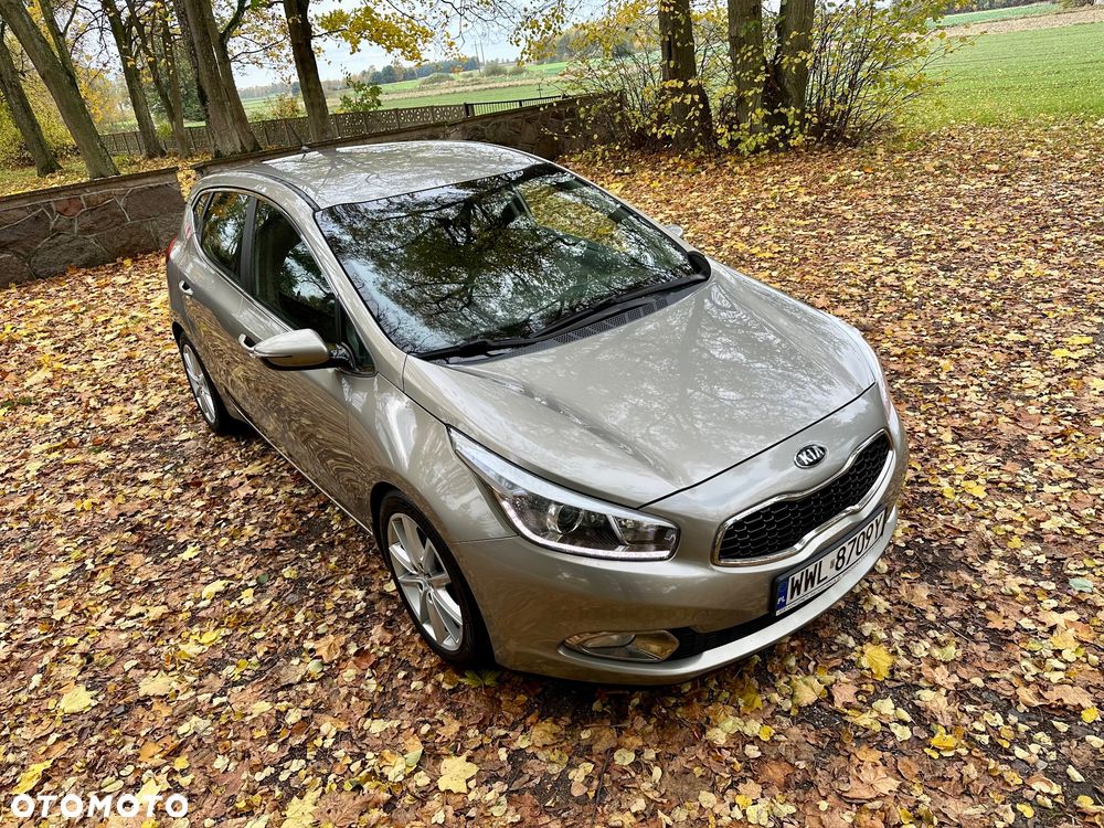 Kia Ceed - 14