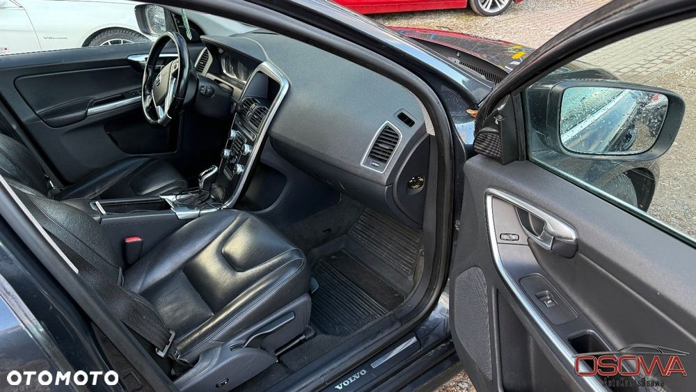 Volvo XC 60 D4 AWD Geartronic Summum - 12