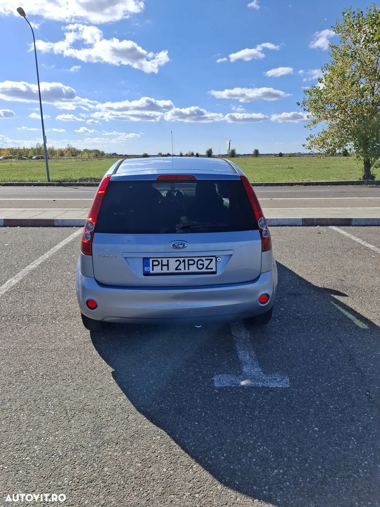 Ford Fiesta 1.3i Ambiente - 7