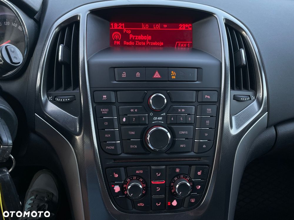 Opel Astra 1.4 Turbo Exklusiv - 12