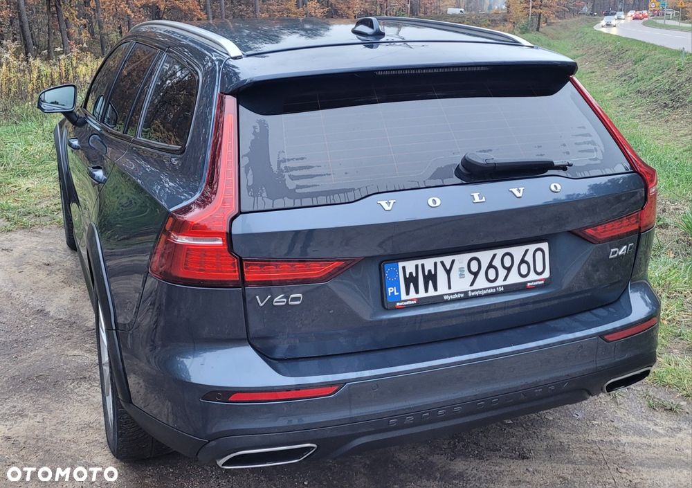 Volvo V60 Cross Country 2020 photo 5