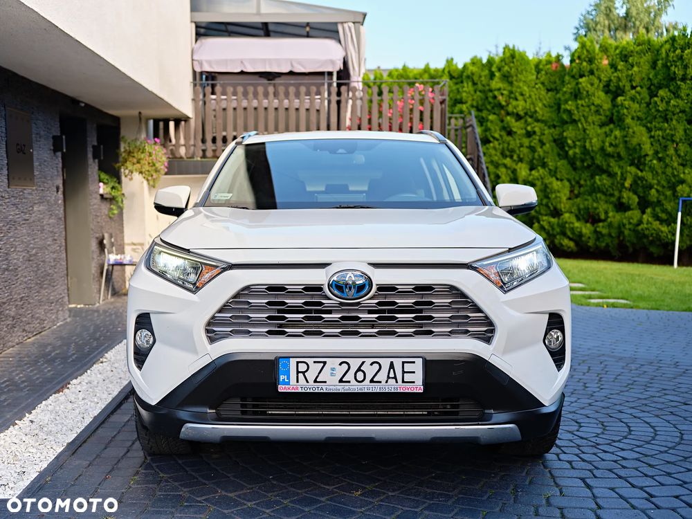 Toyota RAV4 - 10