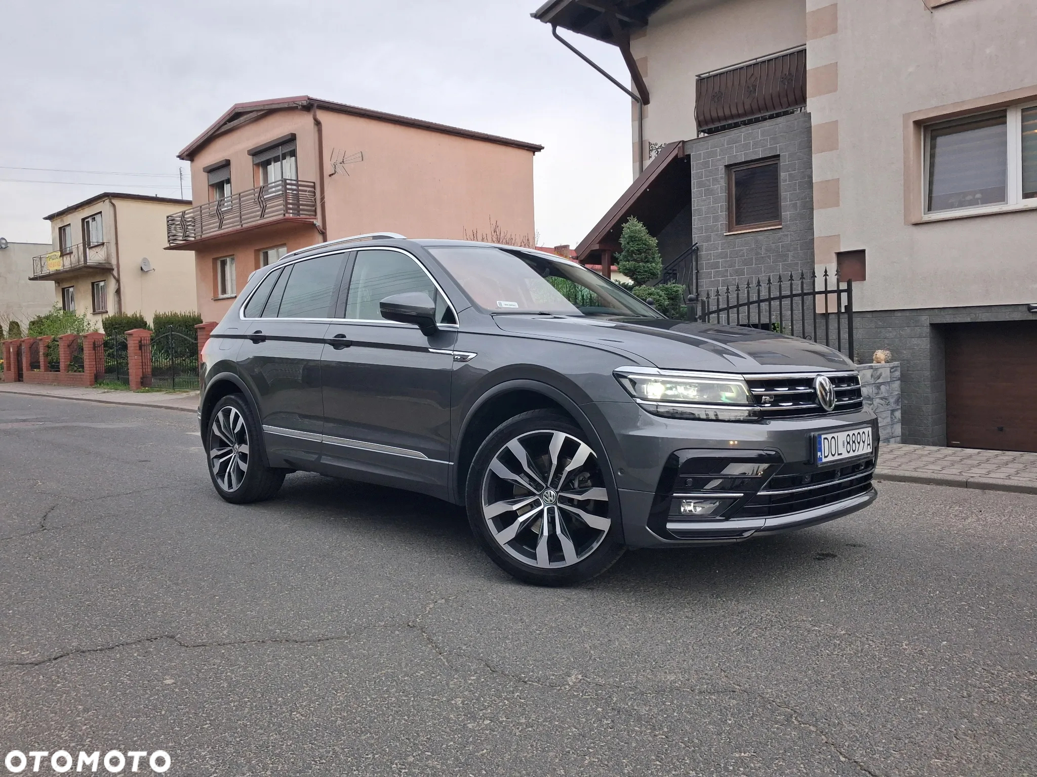 Volkswagen Tiguan - 4