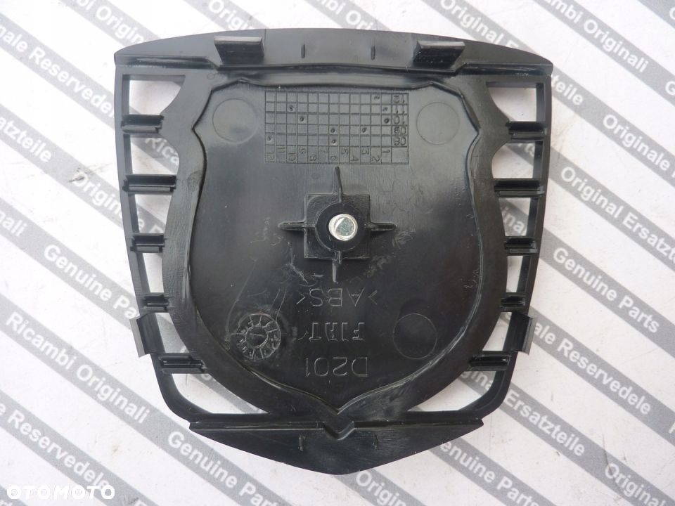 FIAT 500 ABARTH ZNACZEK EMBLEMAT ORYGINAŁ 08-24 - 2
