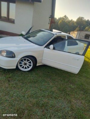 Honda Civic 1.6i LS - 4