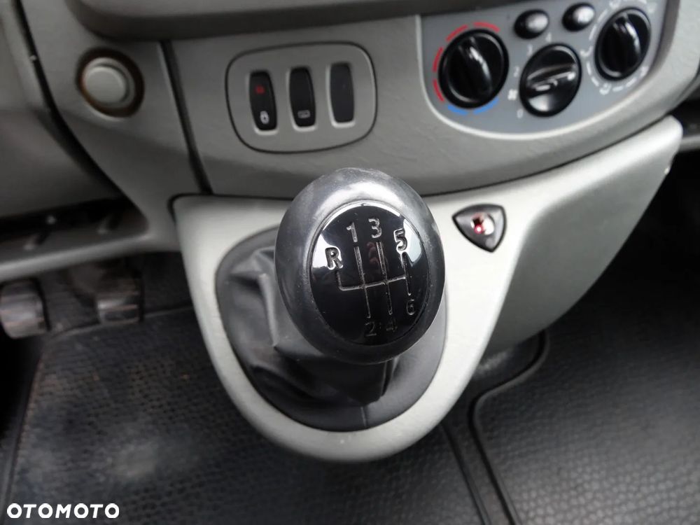 Renault Trafic Passenger FAP L2H1 Expression - 28
