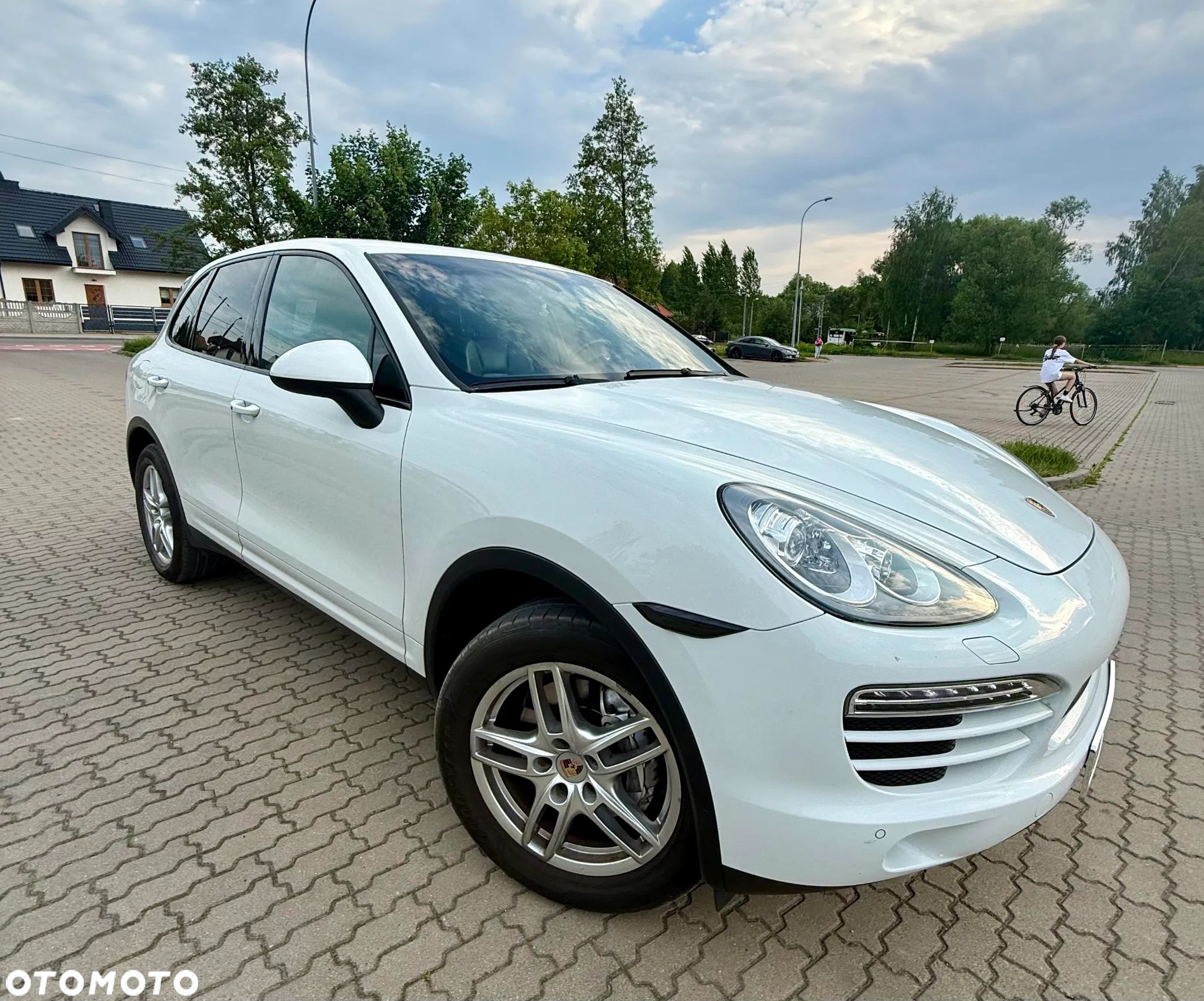 Porsche Cayenne - 1