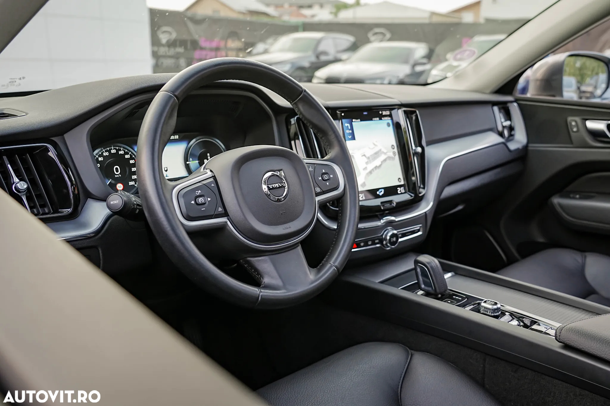 Volvo XC 60 T6 AWD Plug-in Hybrid Core - 6