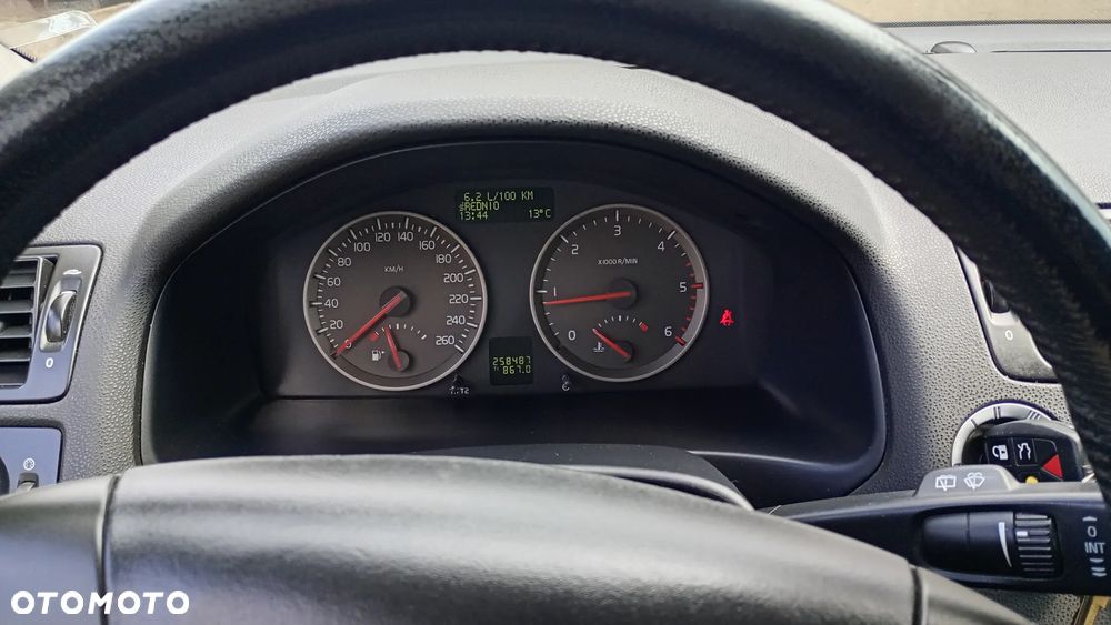 Volvo C30 1.6D - 25