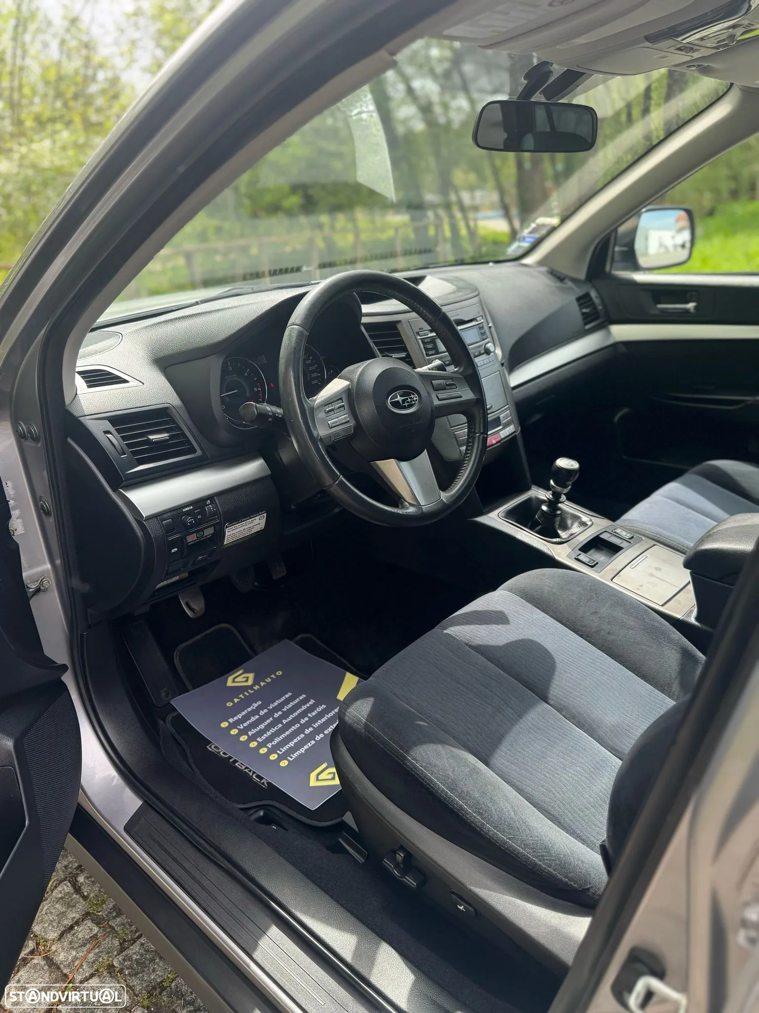 Subaru Legacy - 12