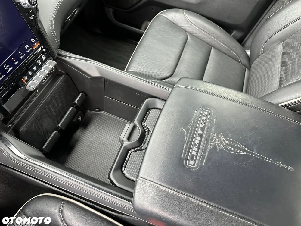 Dodge RAM 1500 5.7 4x4 - 23