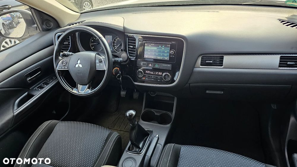 Mitsubishi Outlander 2.0 2WD Active - 14