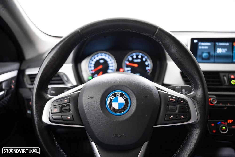 BMW X1 25 e xDrive Corporate Edition - 15