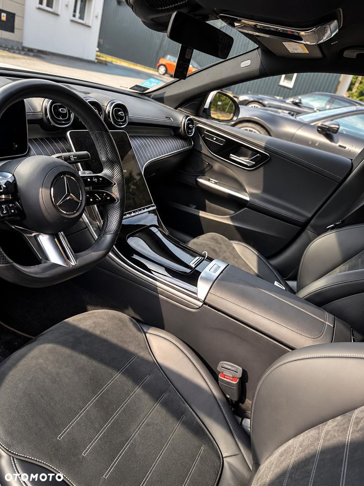 Mercedes-Benz C-Class 2022 photo 4