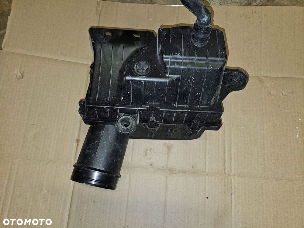 obudowa filtra powietrza volkswagen 5q0129601bs - 2