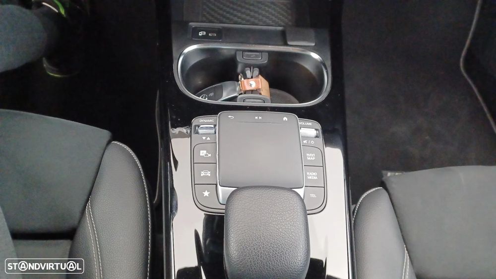 Mercedes-Benz CLA 250 - 11