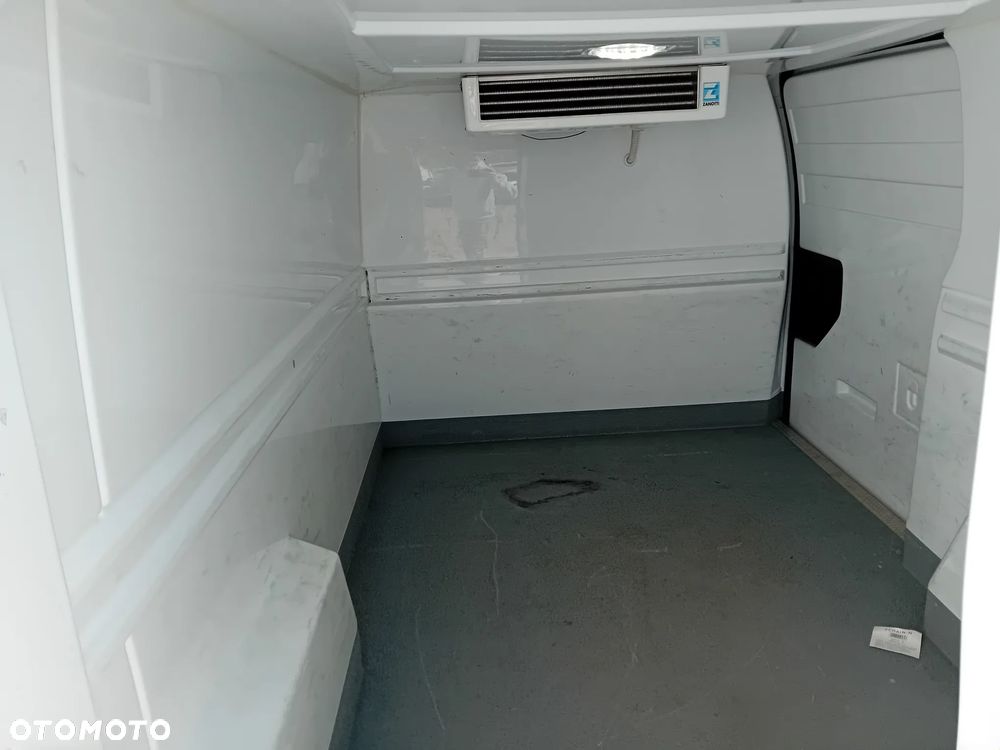 Toyota PROACE 1.5D-4D 120KM - 12