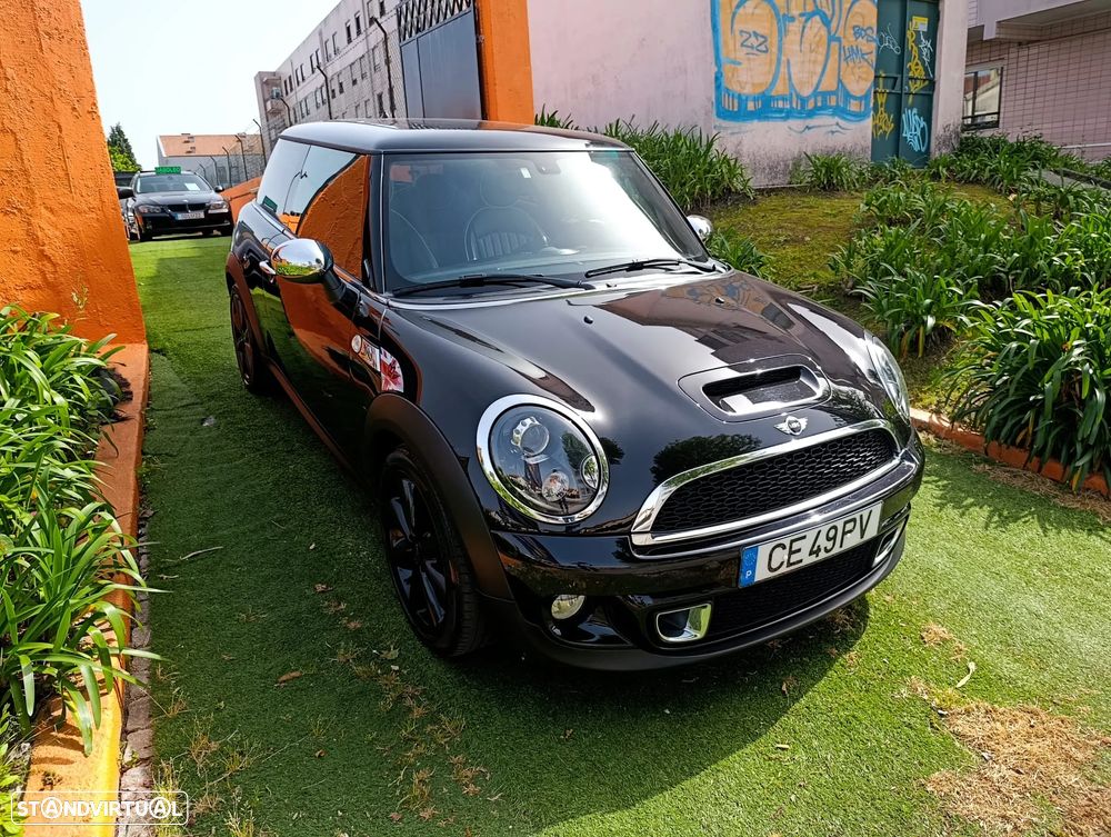 MINI 3 Portas Cooper S - 2