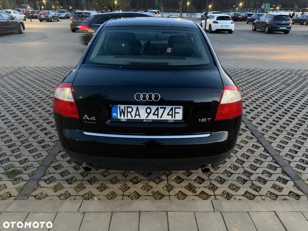 Audi A4 Limousine 1.8T - 4