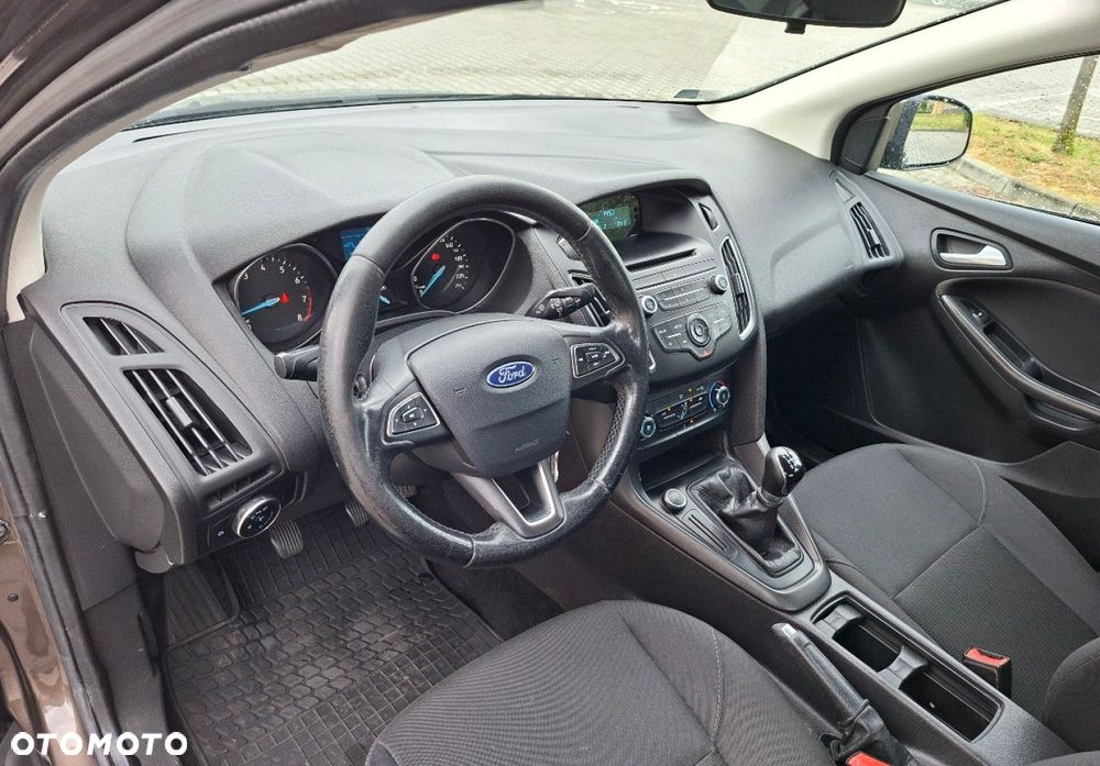 Ford Focus - 19