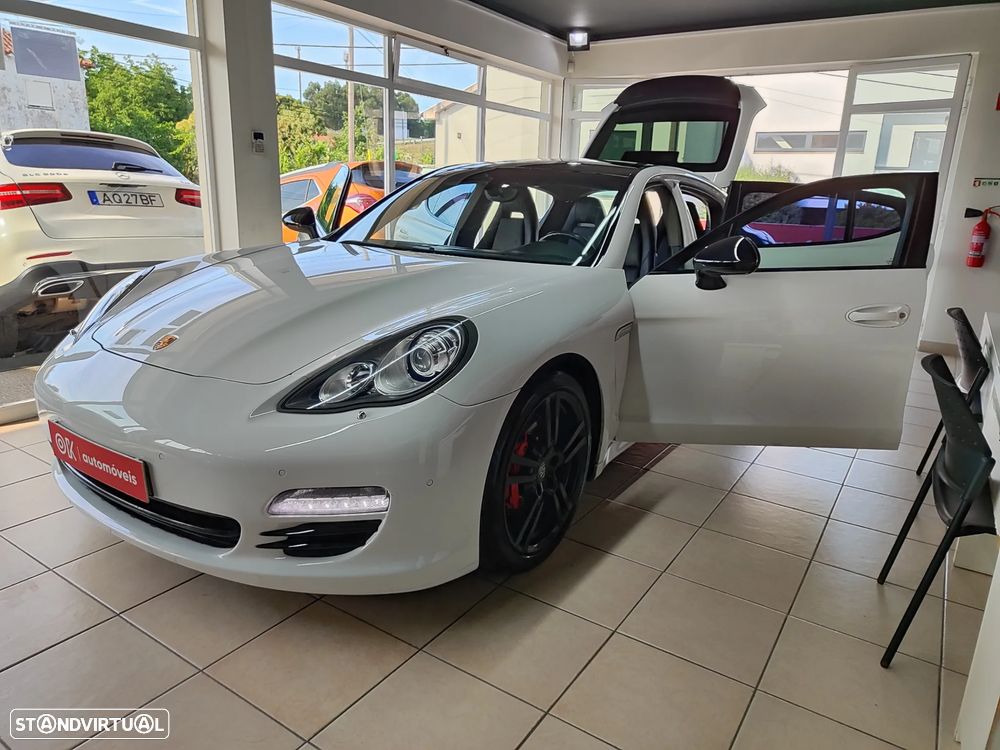 Porsche Panamera Platinum Edition - 23
