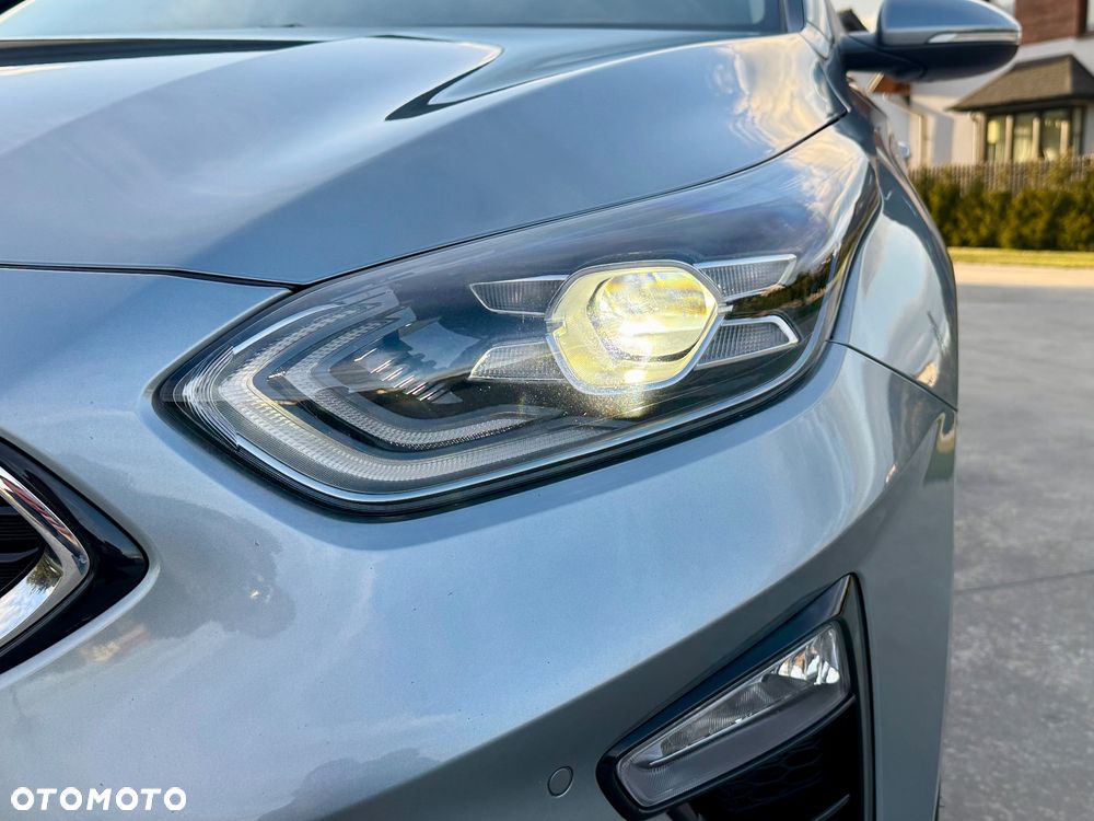 Kia Ceed 1.4 T-GDI DCT OPF Platinum Edition - 15