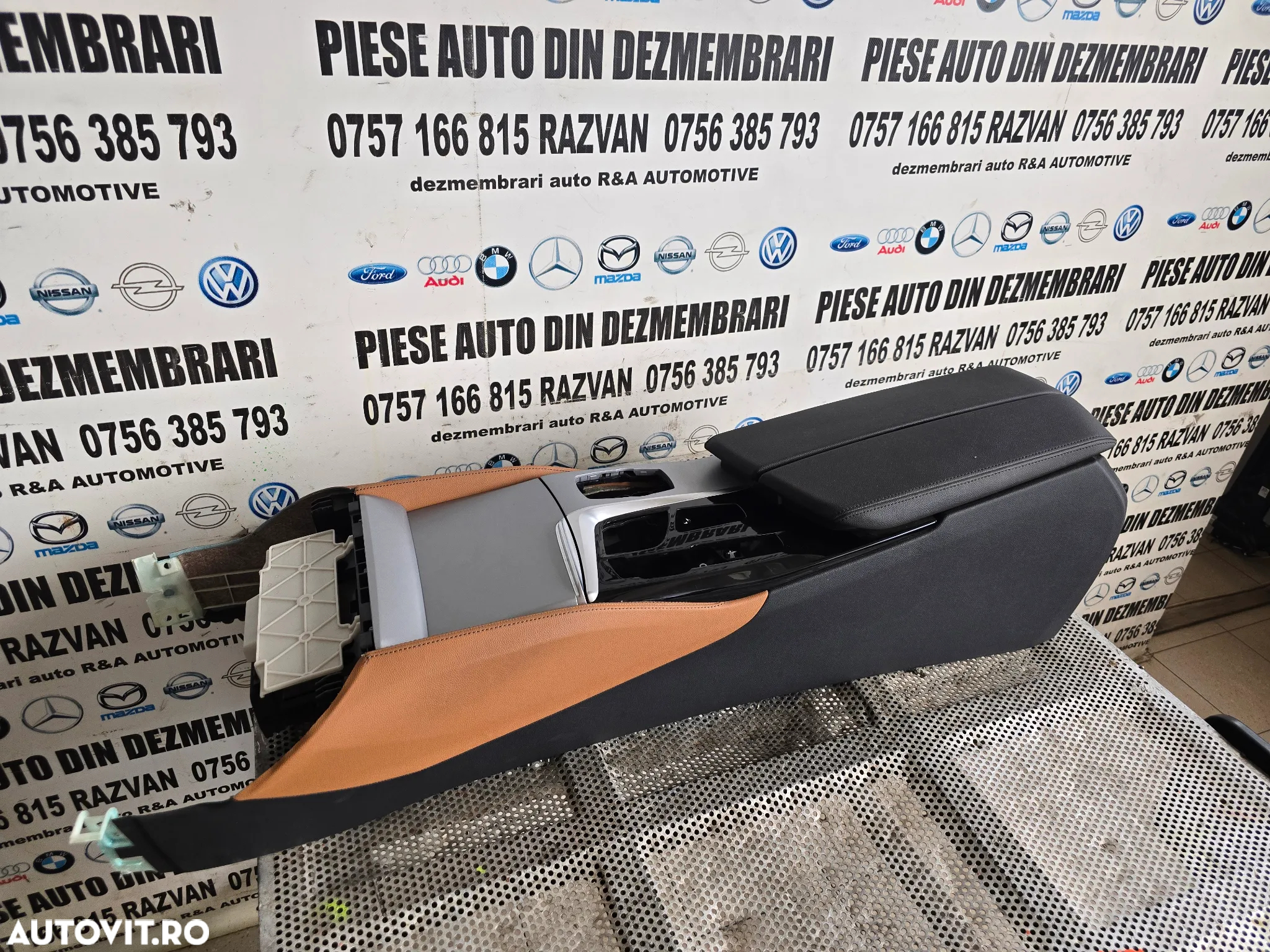 Cotiera Bmw G30 G31 Volan Stanga Impecabila - 3