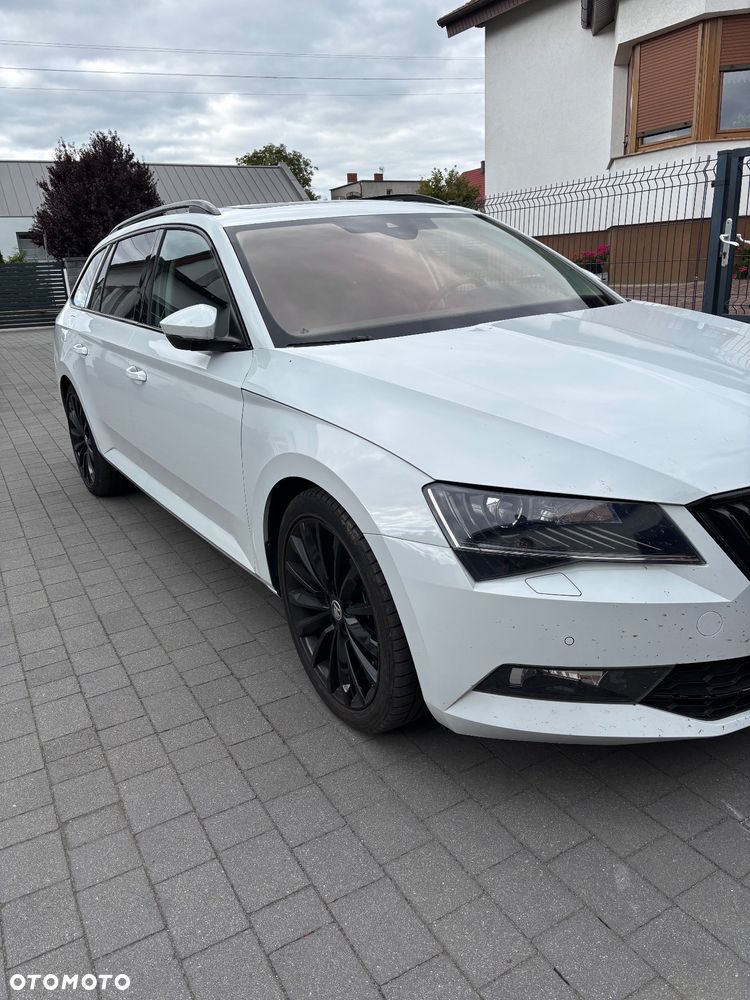 Skoda Superb 2.0 TDI DSG Style - 35