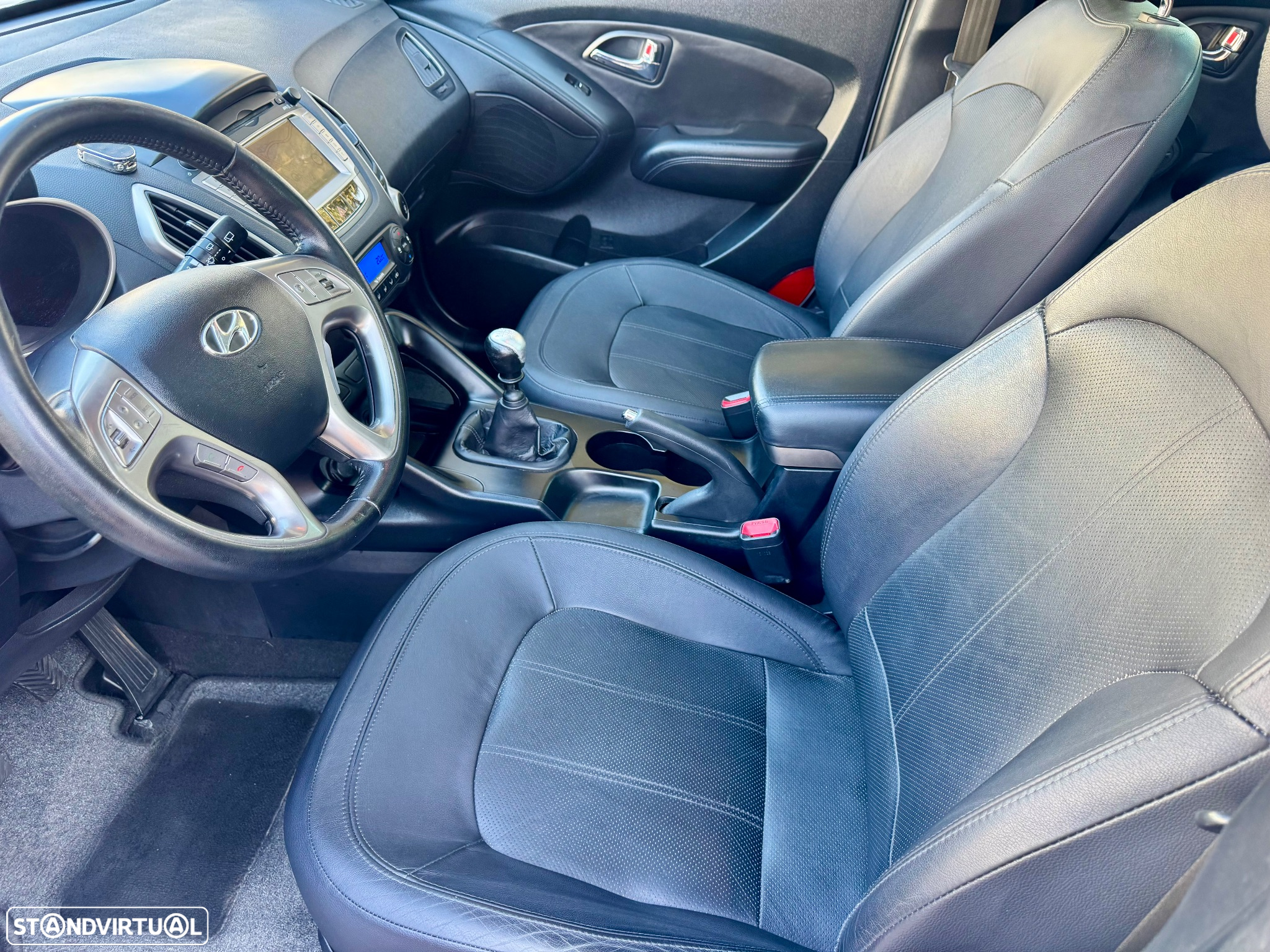 Hyundai ix35 2.0 CRDi 4WD Premium - 16