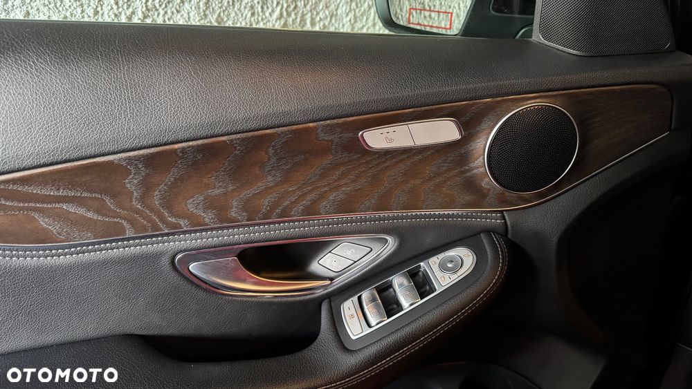 Mercedes-Benz Klasa C 300 7G-TRONIC - 5