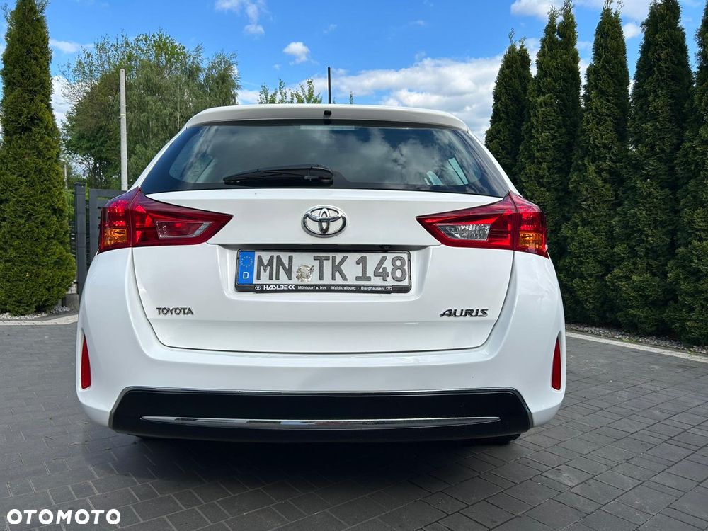 Toyota Auris 1.6 Premium - 10