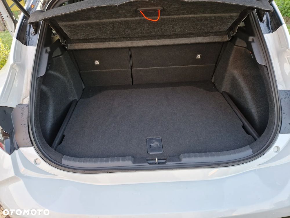 Toyota Corolla 2.0 Hybrid GR Sport Dynamic - 26