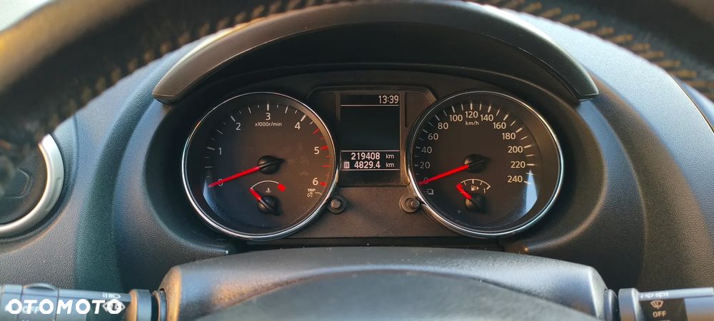 Nissan Qashqai 2.0 dCi Tekna - 9