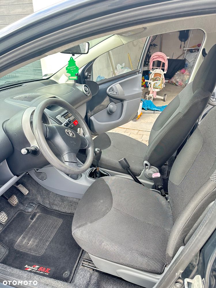 Toyota Aygo - 8