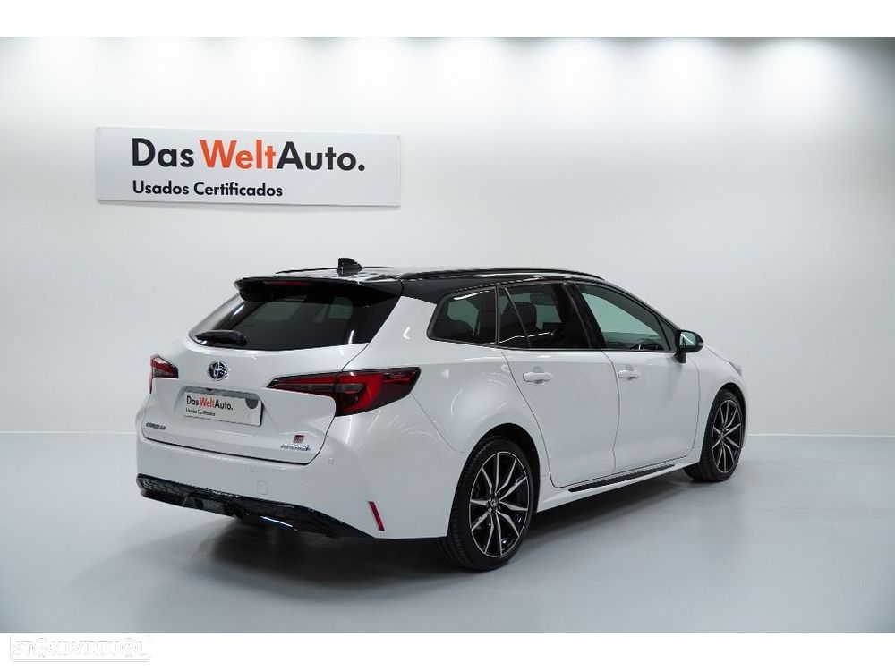 Toyota Corolla Touring Sports - 3