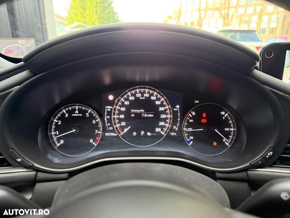 Mazda 3 G122 AT Plus - 8