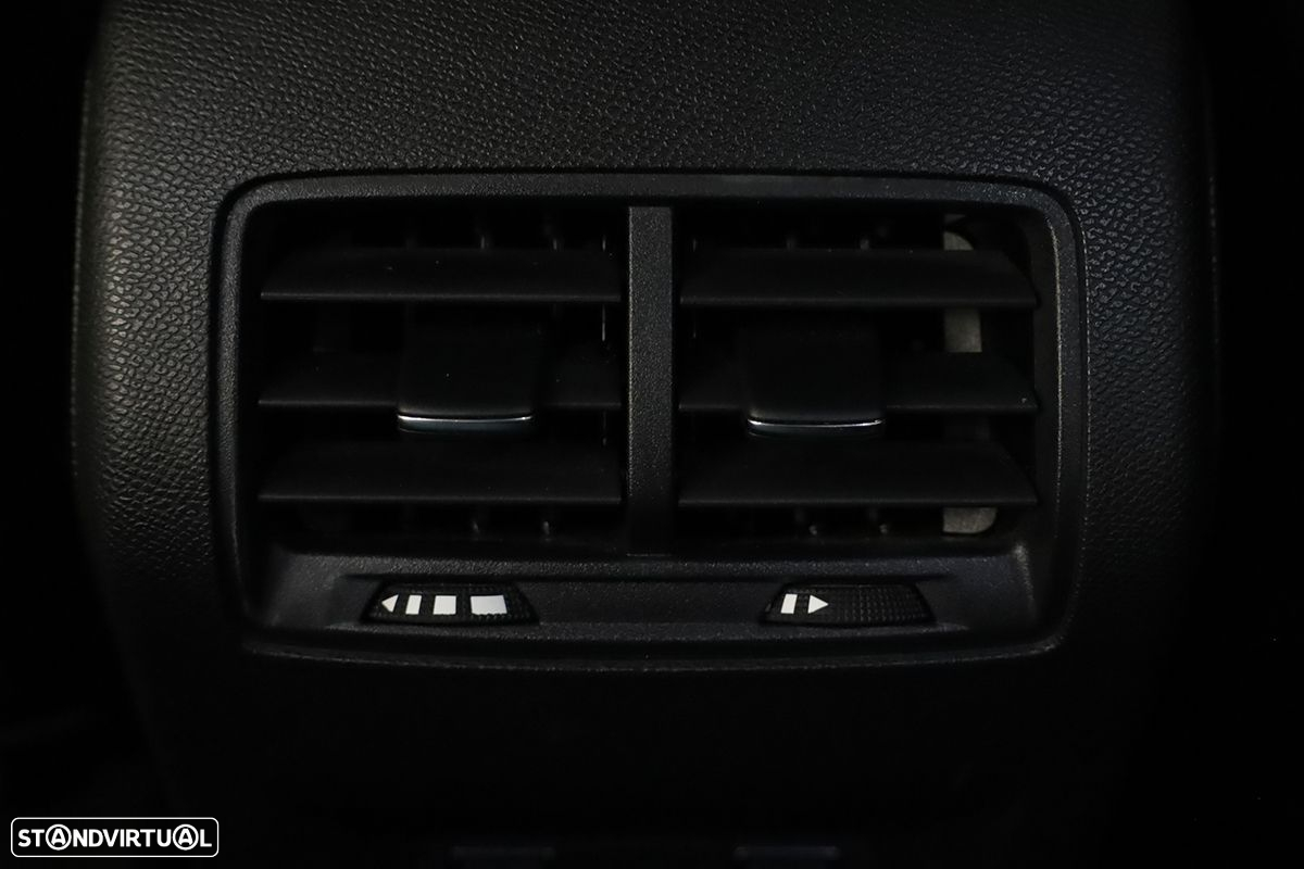 Peugeot 308 SW 1.2 PureTech GT EAT8 - 23