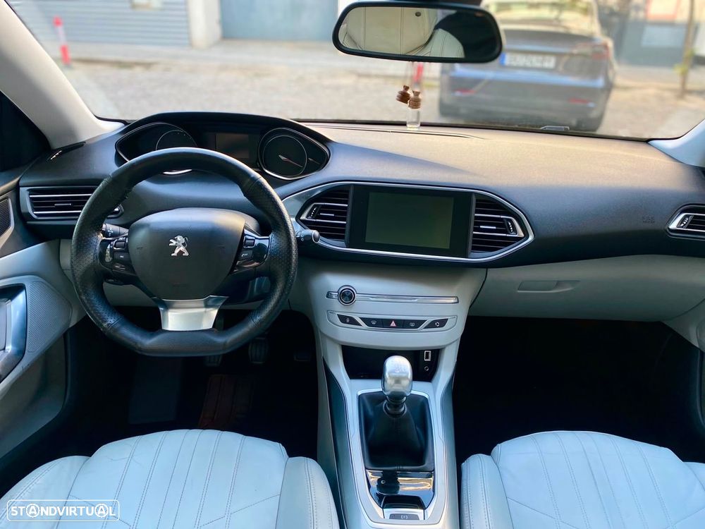 Peugeot 308 SW 2.0 HDi Allure - 15