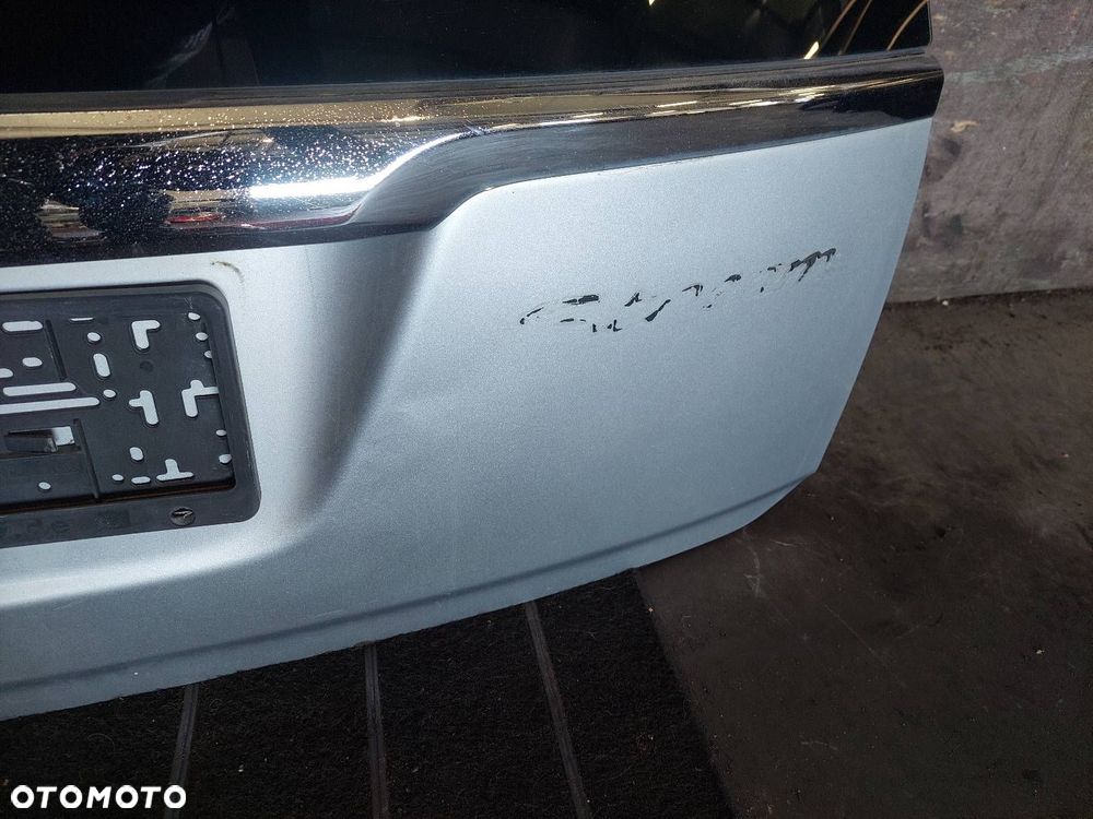 KLAPA BAGAŻNIKA + LAMPY HONDA STREAM I - 10