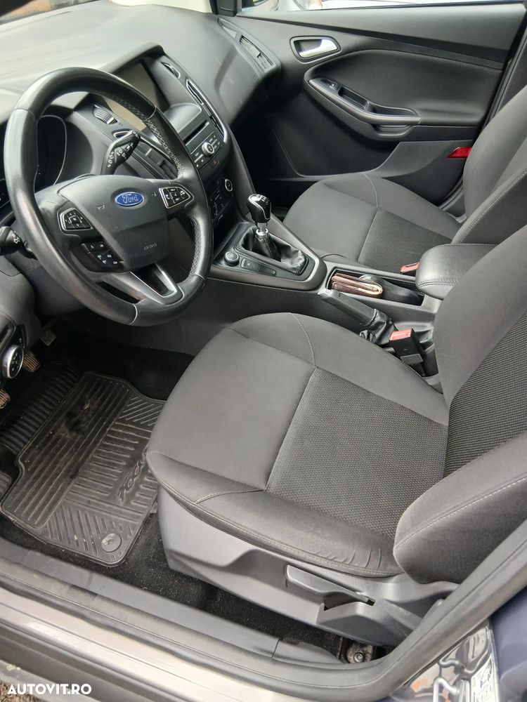 Ford Focus 1.5 TDCi DPF Start-Stopp-System Titanium - 12