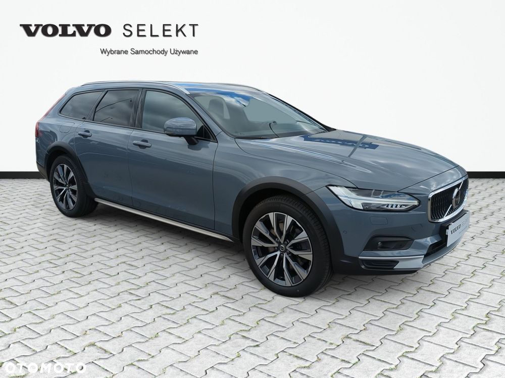 Volvo V90 Cross Country - 7