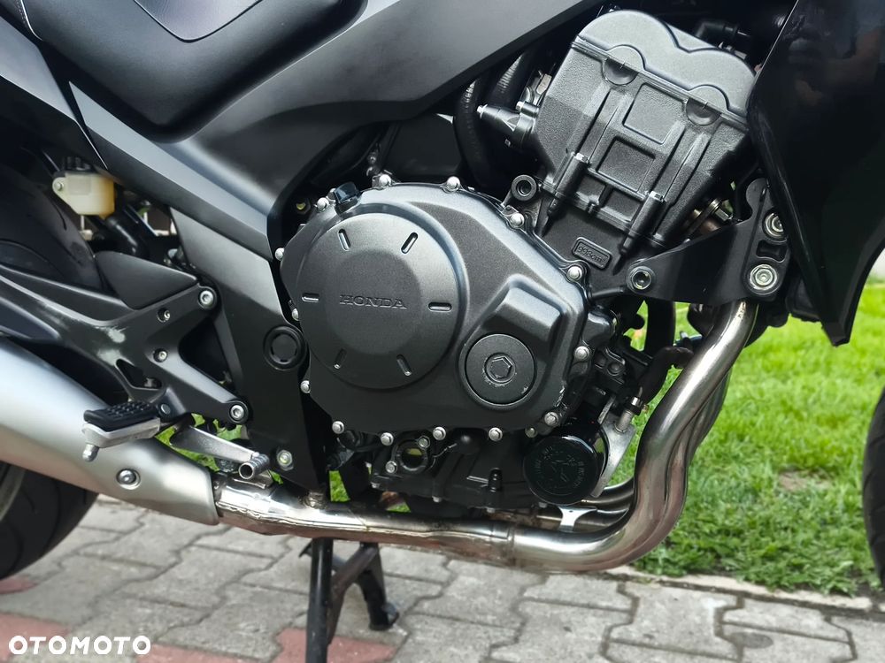 Honda CBF - 10